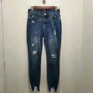 Judy Blue Distressed Dark Blue Ankle Crop Jeans
